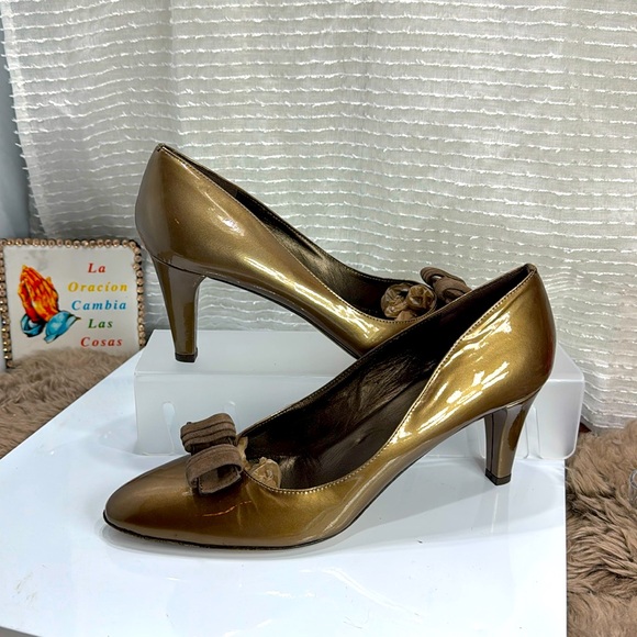 (W2) Prevata Italia patent leather heels, size 10 B - Picture 1 of 13